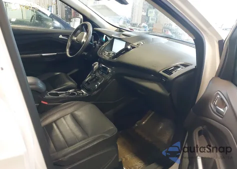 2014 Ford Escape Titanium z USA, uszkodzony, nr VIN 1FMCU9JX7EUC35881